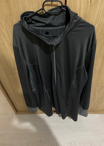 Siyah Uzun Kollu Yüksek Yakalı Sweatshirt - Görsel 2