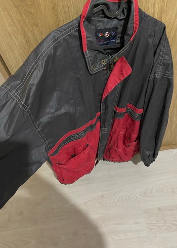 Düğmeli Siyah-Kırmızı  Deri Yağmurluk - Görsel 2