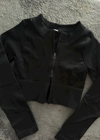 Fermuarlı Siyah Yüksek Yakalı Uzun Kollu Crop Top - Görsel 5