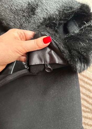 Kürk Yaka Siyah Kaban - Görsel 9