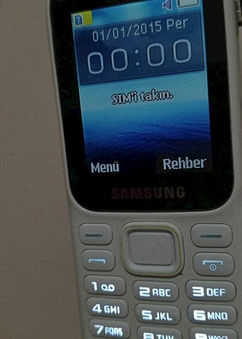 Samsung SM-E2250 Beyaz Düğmeli Telefon - Görsel 3