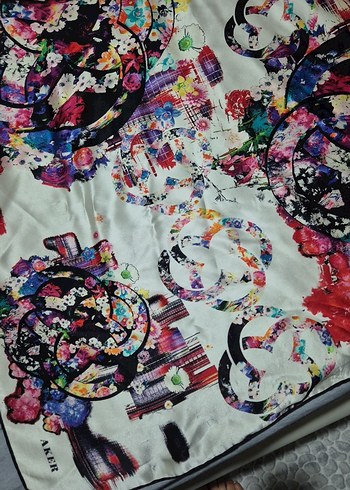 Çiçek Desenli Çok Renkli Kadın Fular - Görsel 3