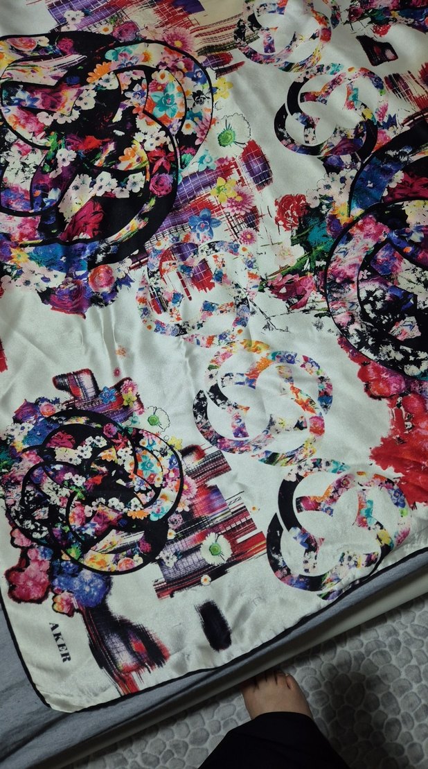 Çiçek Desenli Çok Renkli Kadın Fular - Görsel 3