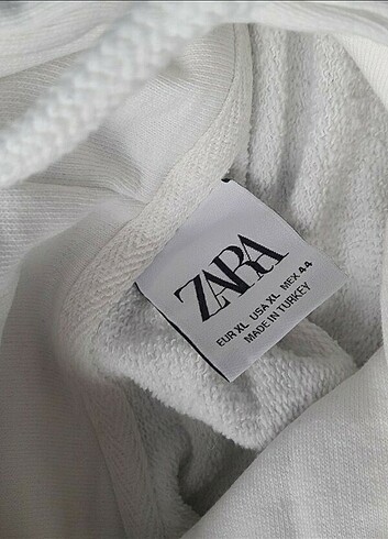Zara sweatshirt