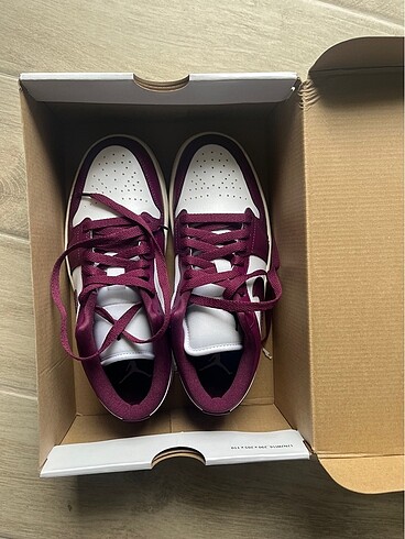 38 Beden mor Renk Jordan low 01