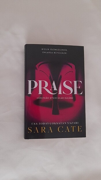 PRAISE SARA CATE