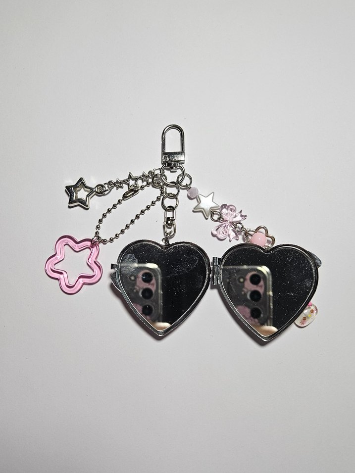 hello kitty aynalı anahtarlık - Görsel 2