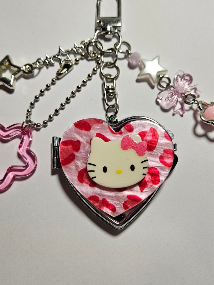 hello kitty aynalı anahtarlık - Görsel 3