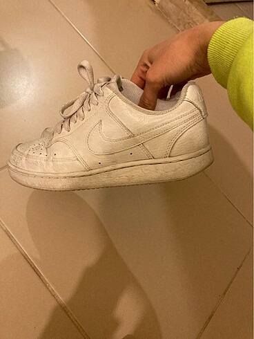 Nike court
