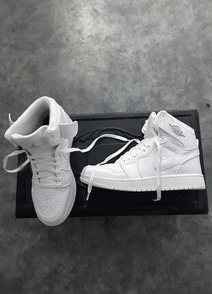 37 Beden beyaz Renk Nike air jordan