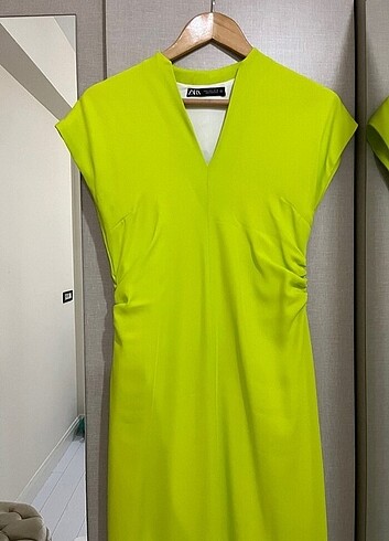 36 Beden yeşil Renk Zara elbise 