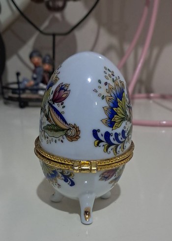 Ayaklı Beyaz Porselen Yumurta Biblo - Görsel 5