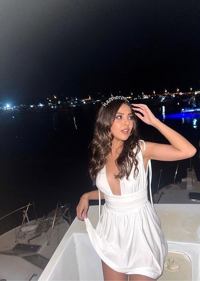 Beyaz elbise - Görsel 2