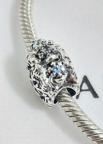 Pandora BUZLU KAR TANESİ CHARM