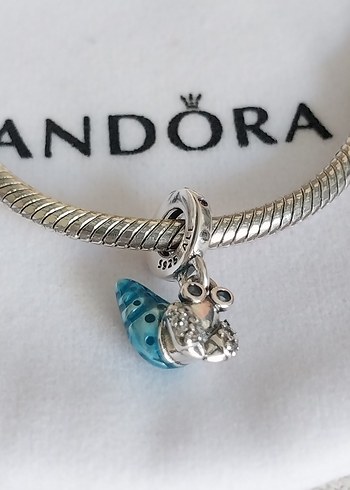 Pandora Karanlıkta Parlayan Yengeç Sallantılı Charm