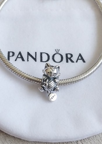 Pandora Yavru Kedi ve İp Yumağı Charm