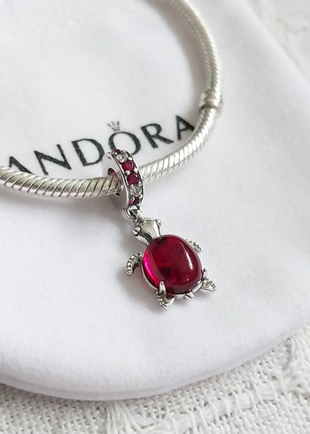 Pandora MURANO CAMI KIRMIZI DENİZ KAPLUMBAĞASI CHARM