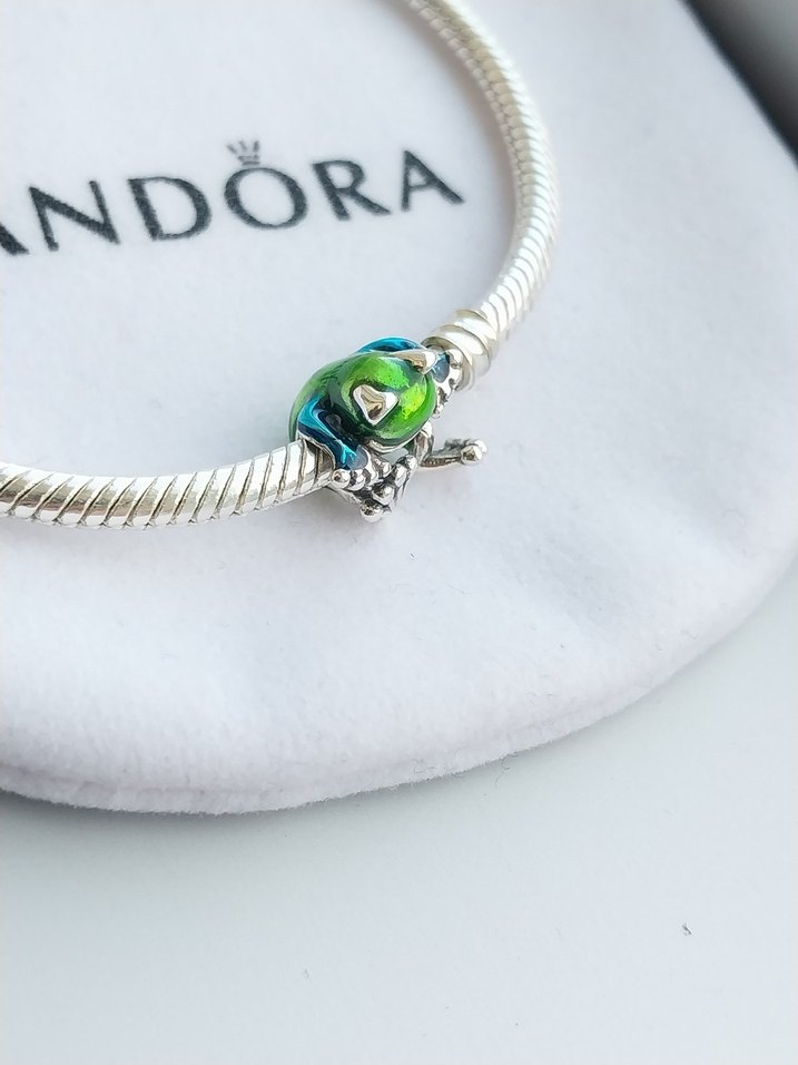 TIRMANAN KURBAĞA CHARM - Görsel 5