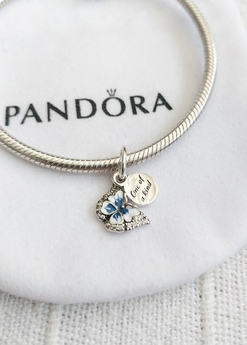 MAVİ KELEBEK VE YAZILI ÇİFT SALLANTILI CHARM - Görsel 2