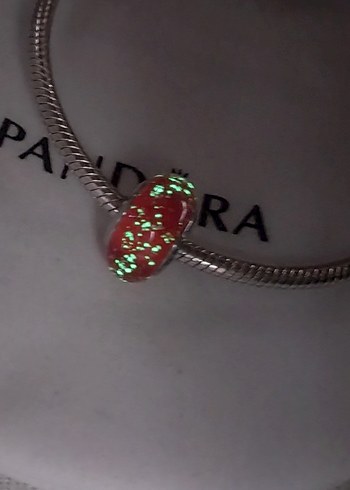 KARANLIKTA PARLAYAN MURANO CHARM - Görsel 3