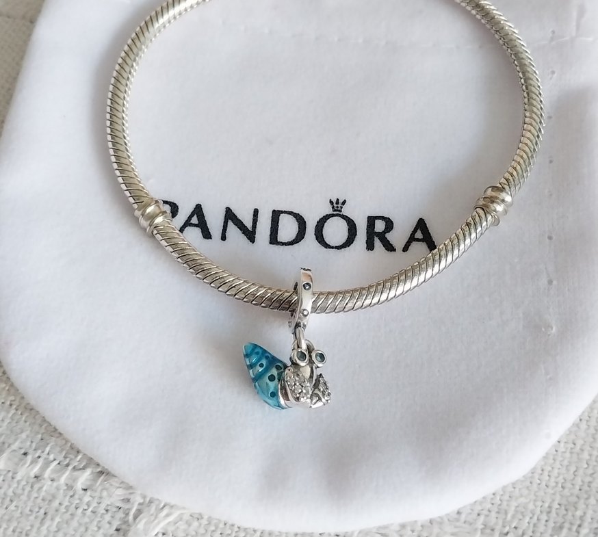 Karanlıkta Parlayan Yengeç Sallantılı Charm - Görsel 5