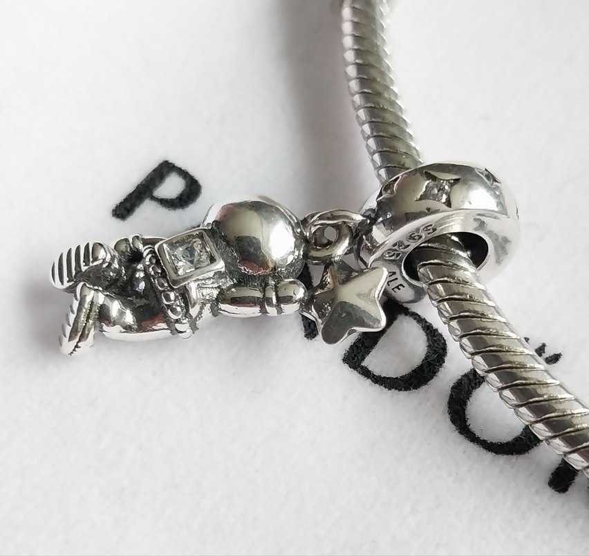 Galaksideki Astronot Sarkma Tılsımı Charm - Görsel 4