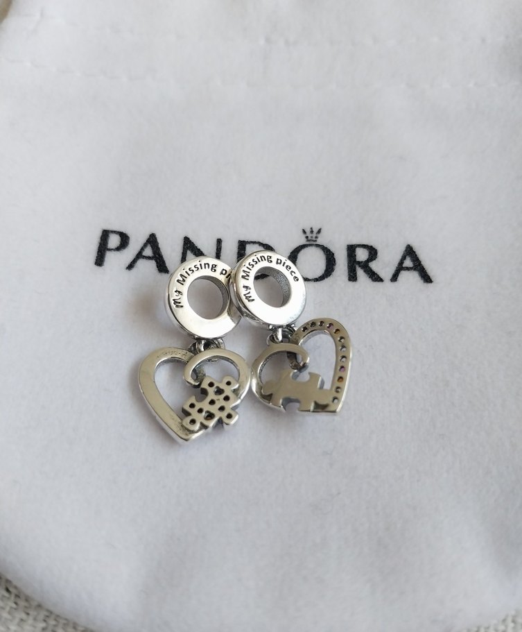 PUZZLE PARÇASI VE KALPLİ ARKADAŞLIK SALLANTILI CHARM - Görsel 4