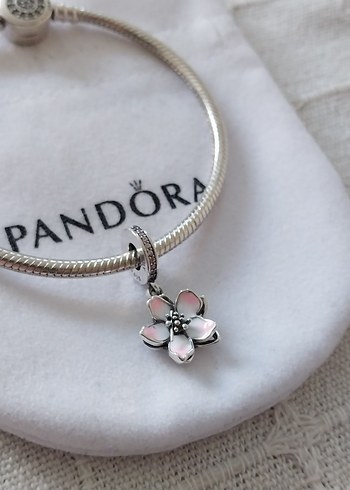 Kiraz Çiçeği Sallantılı  Charm - Görsel 2