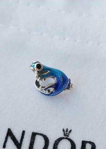 Metalik Mavi Geko Charm - Görsel 4