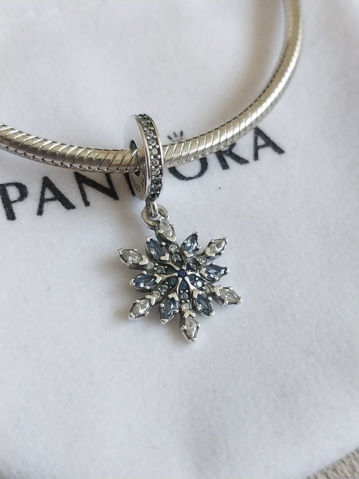 IŞILTILI KAR TANESİ SALLANTILI CHARM - Görsel 4