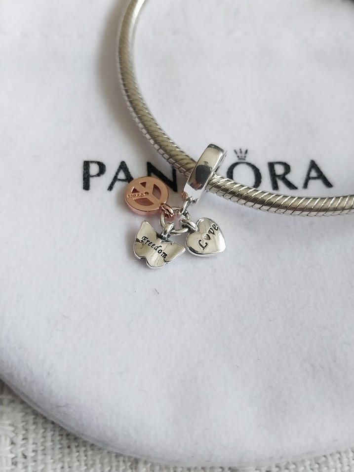 İki Renkli Gökkuşağı Kalp, Kelebek ve Barış Charm - Görsel 3