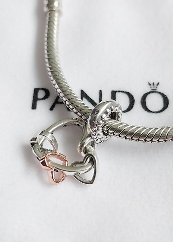 Vurgulu Kalpler Sallantılı Charm - Görsel 4