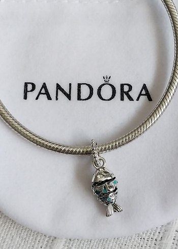 Pandora Pandora Mavi Pullu Balık Sallantılı Charm