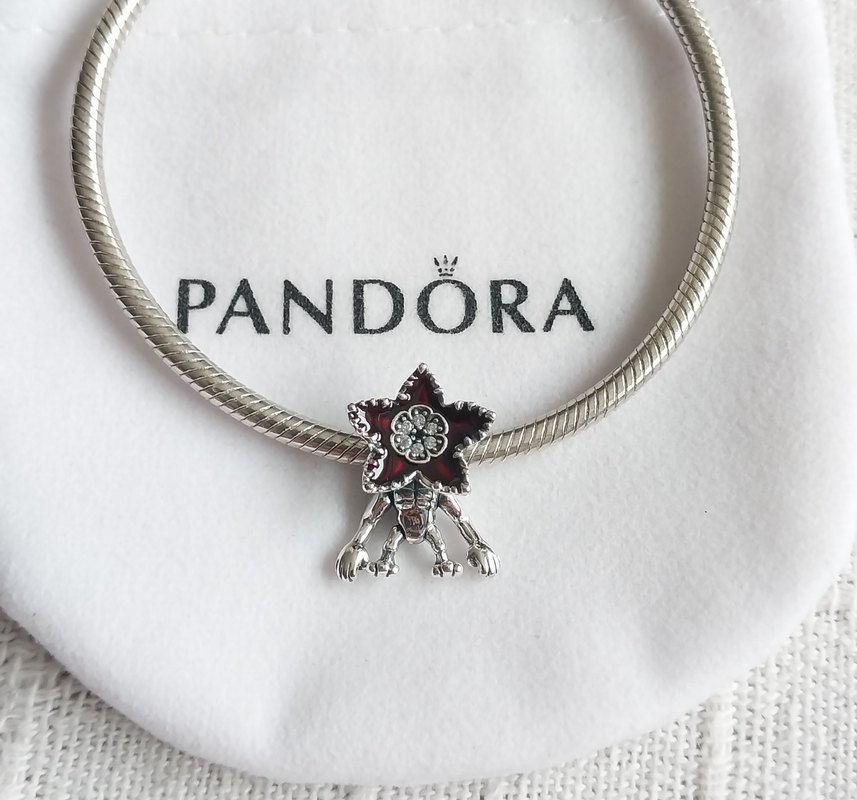 STRANGER THİNGS HAREKETLİ DEMOGORGON CHARM - Görsel 2