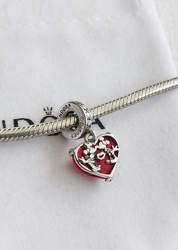 DİSNEY MİCKEY & MİNNİE MOUSE ÖPÜCÜK SALLANTILI CHARM - Görsel 3