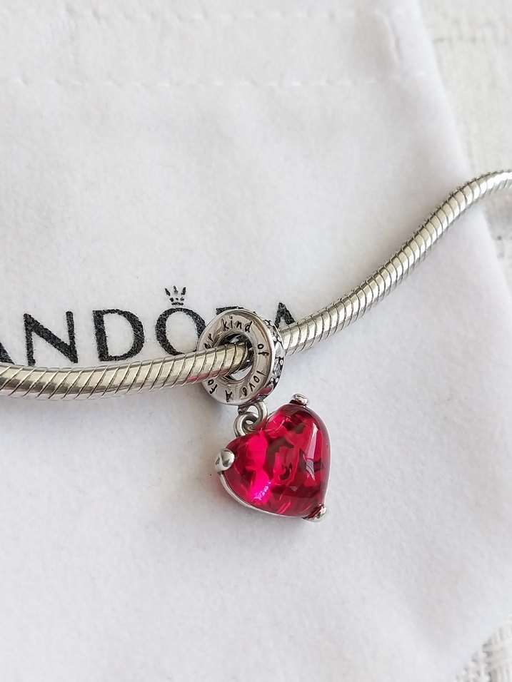 DİSNEY MİCKEY & MİNNİE MOUSE ÖPÜCÜK SALLANTILI CHARM - Görsel 2