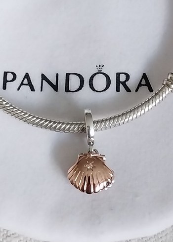 Pandora İNCİLİ İSTİRİDYE KABUĞU SALLANTILI CHARM