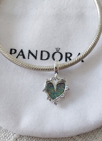 Pandora ÇİFT SALLANTILI ARKADAŞLIK CHARM VE LOGOLU KESE