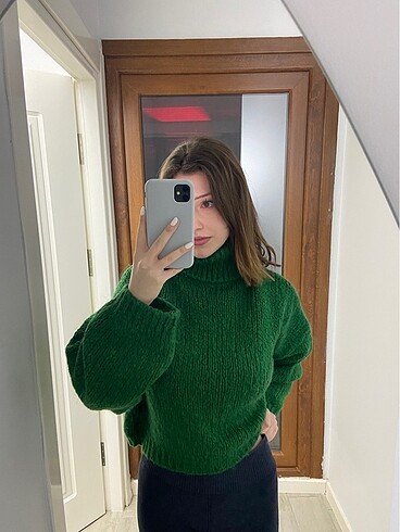 Yeşil Oversize Crop Kazak