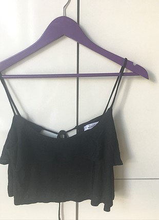 Pull and Bear Crop top