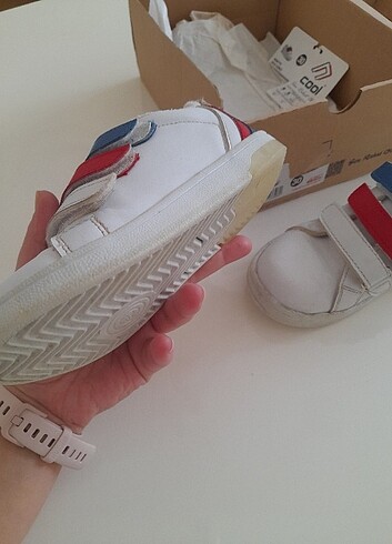30 Beden Çocuk spor ayakkabı
