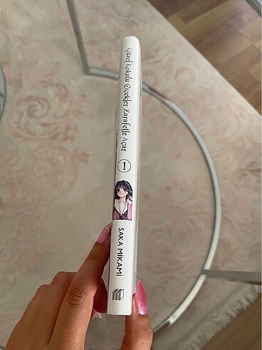 Kokulu çiçekler zarefetle açar manga 1