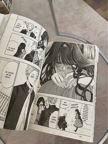 Beden Renk Kokulu çiçekler zarefetle açar manga 1