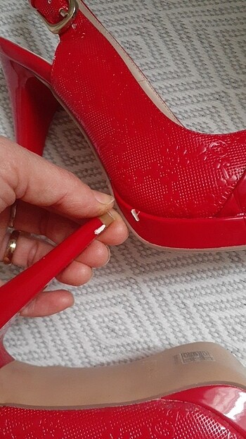kırmızı topuklu ayakkabı - Görsel 10