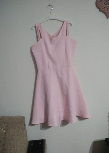 LC Waikiki Pembe V Yaka Midi Askılı Elbise