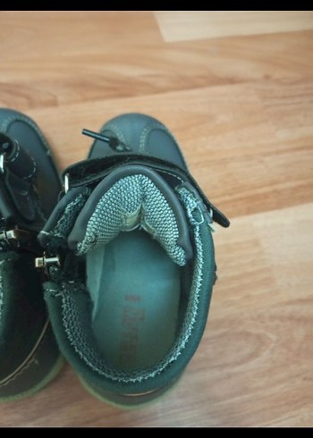 erkek çocuk bot - Görsel 3