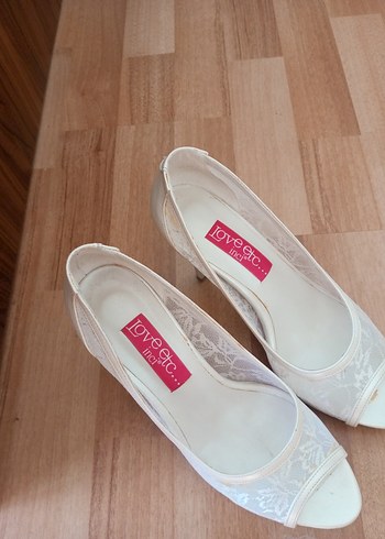 Beyaz Dantel Detaylı Yüksek Topuklu Kadın Abiye Ayakkabı - Görsel 2