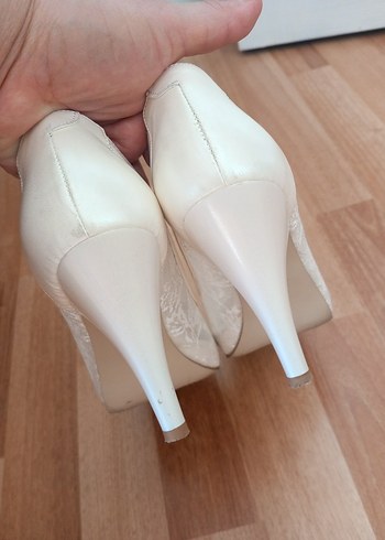 Beyaz Dantel Detaylı Yüksek Topuklu Kadın Abiye Ayakkabı - Görsel 5