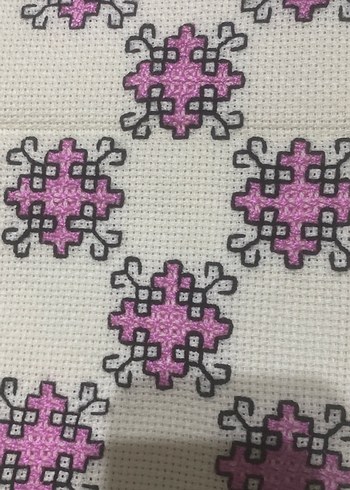 Elde İşlenmiş Pembe Nakışlı seccade - Görsel 2