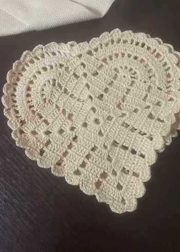 Bohem Pembe Kalp Şeklinde El Örgüsü Dantel sunum peçetesi - Görsel 3